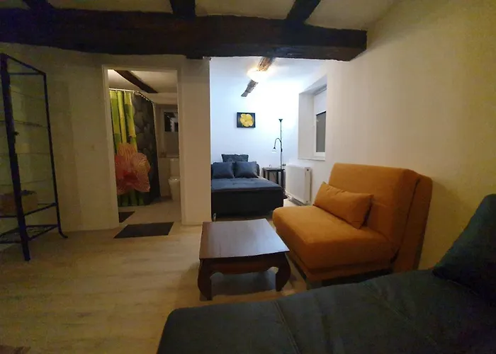 Puri Frangipani Apartment