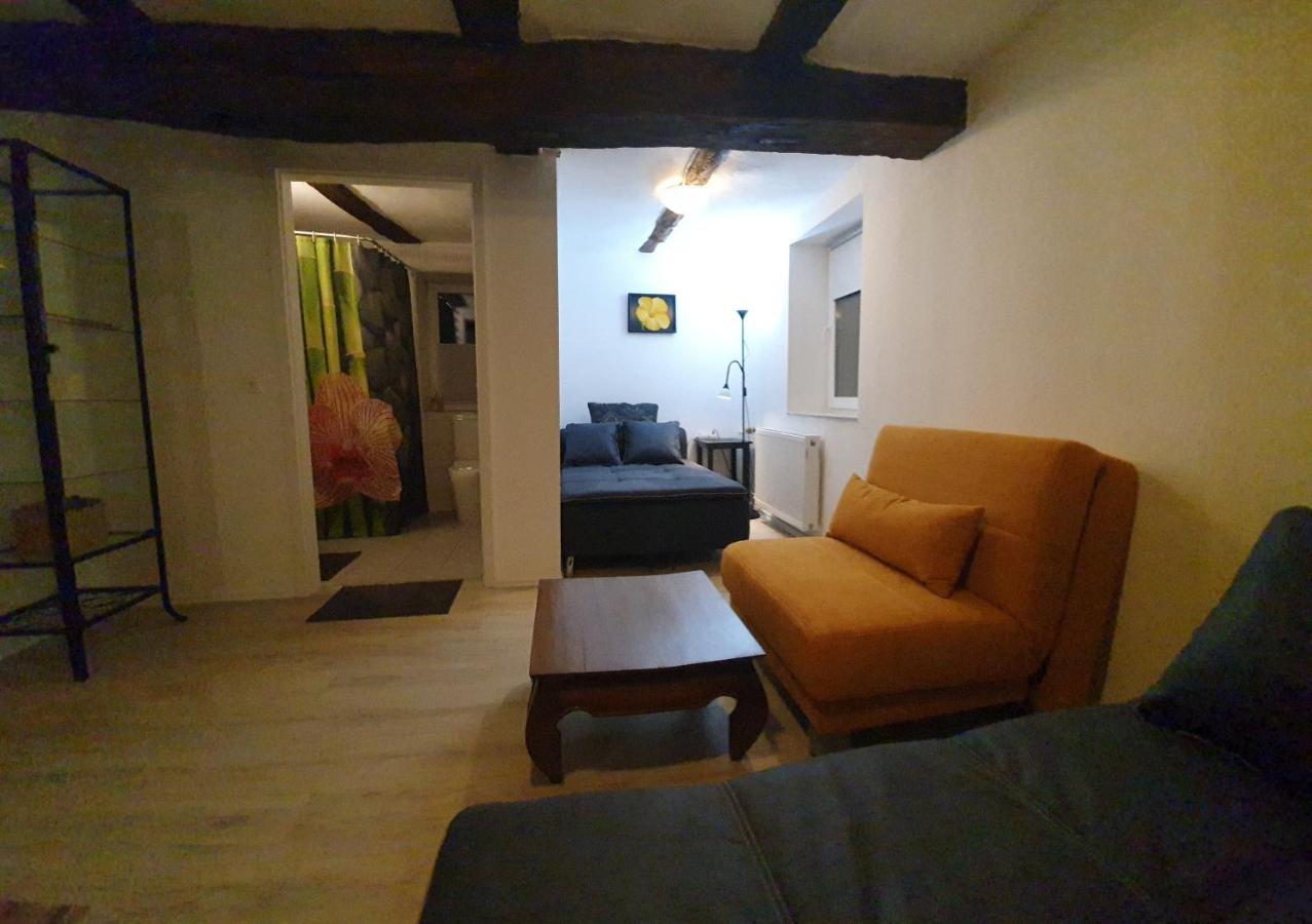 Puri Frangipani Appartement Felsberg