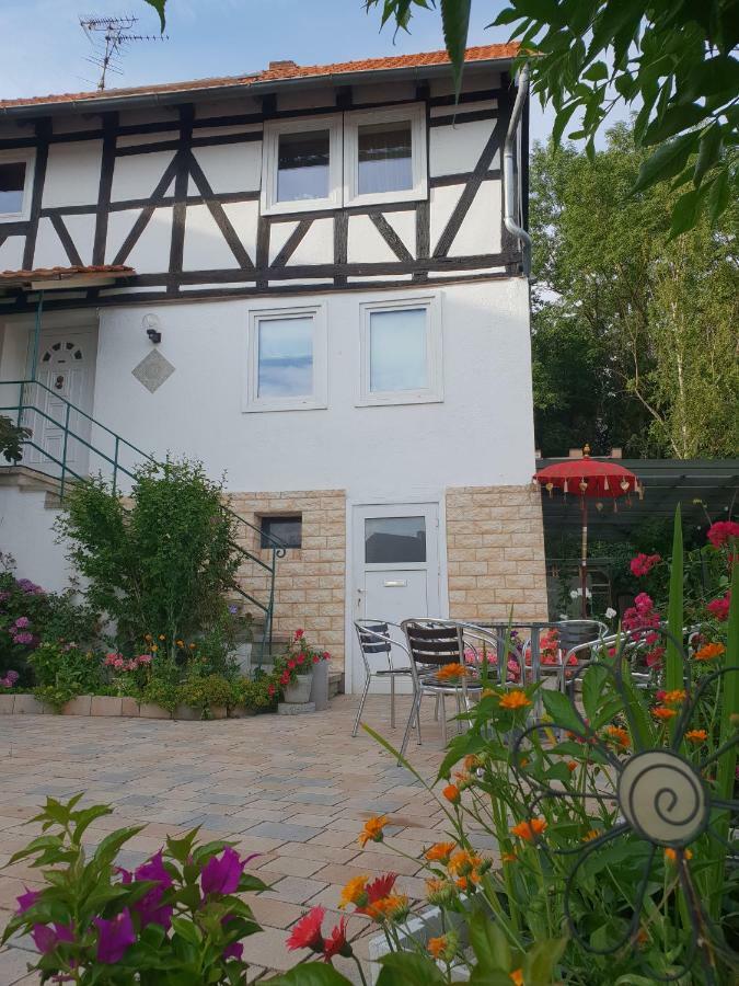 Puri Frangipani Apartment